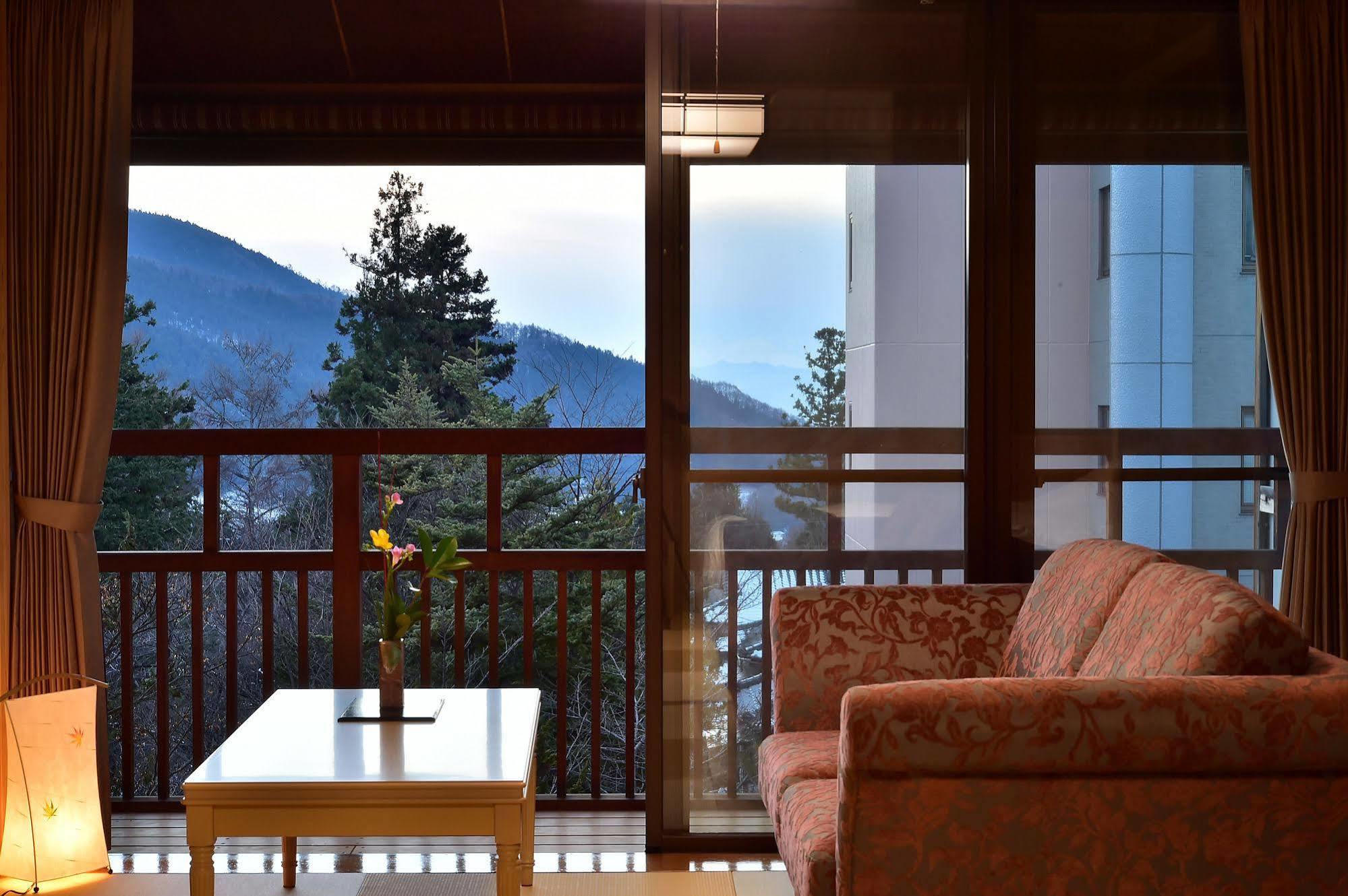 Senjukaku Hotel Yamanouchi  Exterior photo