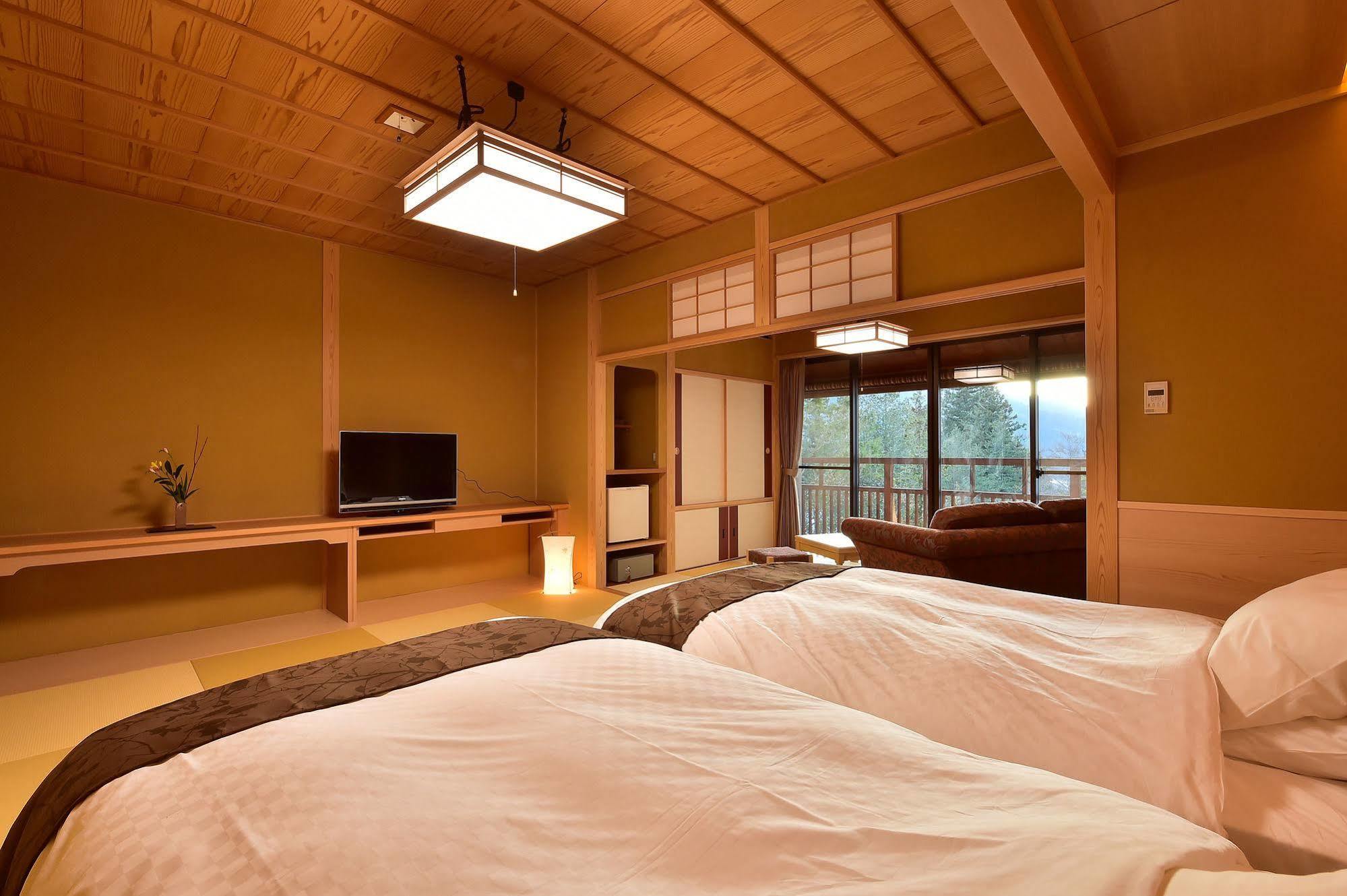 Senjukaku Hotel Yamanouchi  Exterior photo
